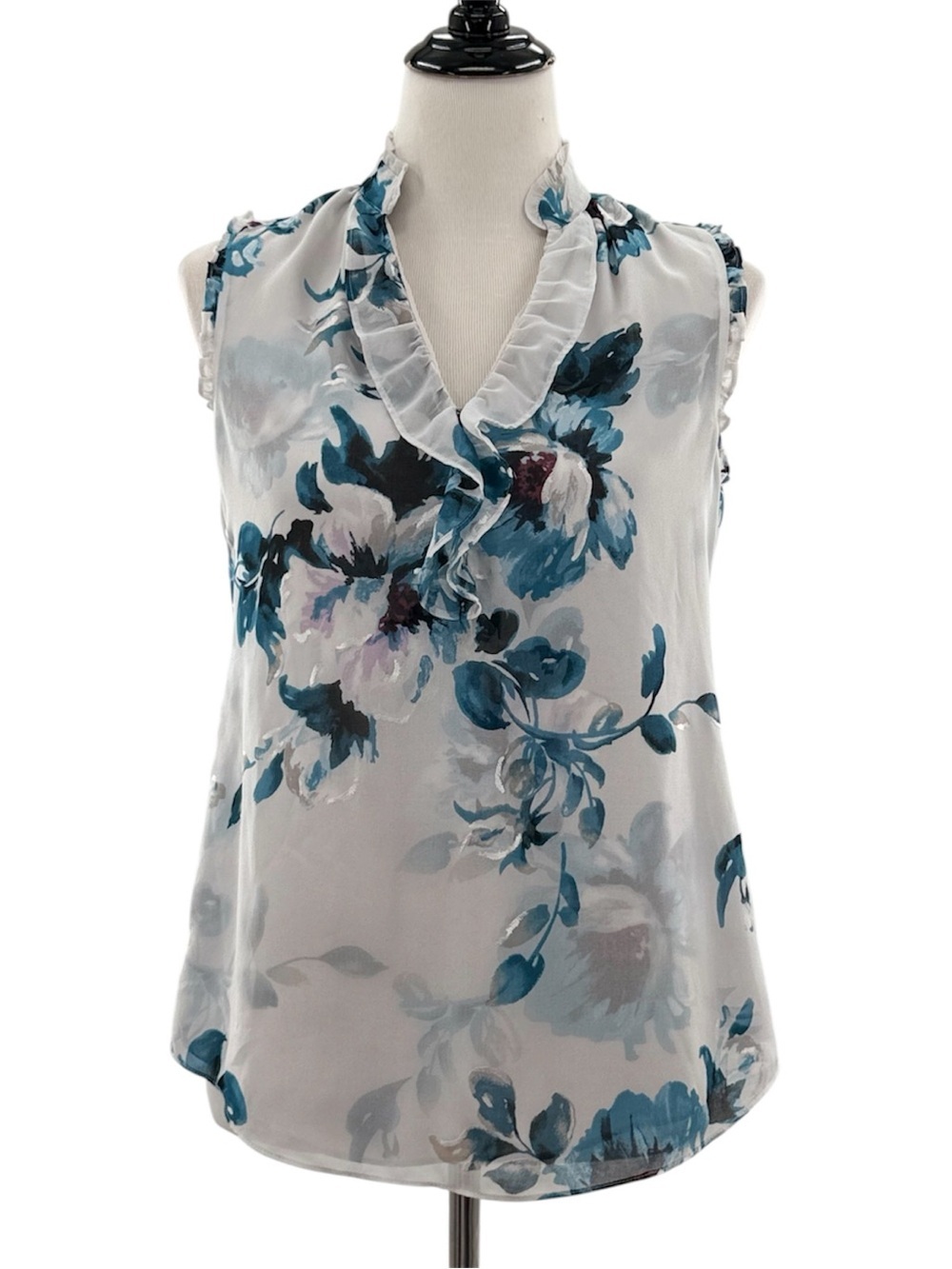 White House Black Market Floral Ruffle Sleeveless Blouse Chiffon Blue White Top